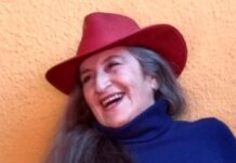 Pía Barros: “ Vamos a asombrarnos con maravillas brevísimas que nos habitan”