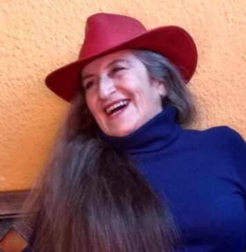 Pía Barros: “ Vamos a asombrarnos con maravillas brevísimas que nos habitan”